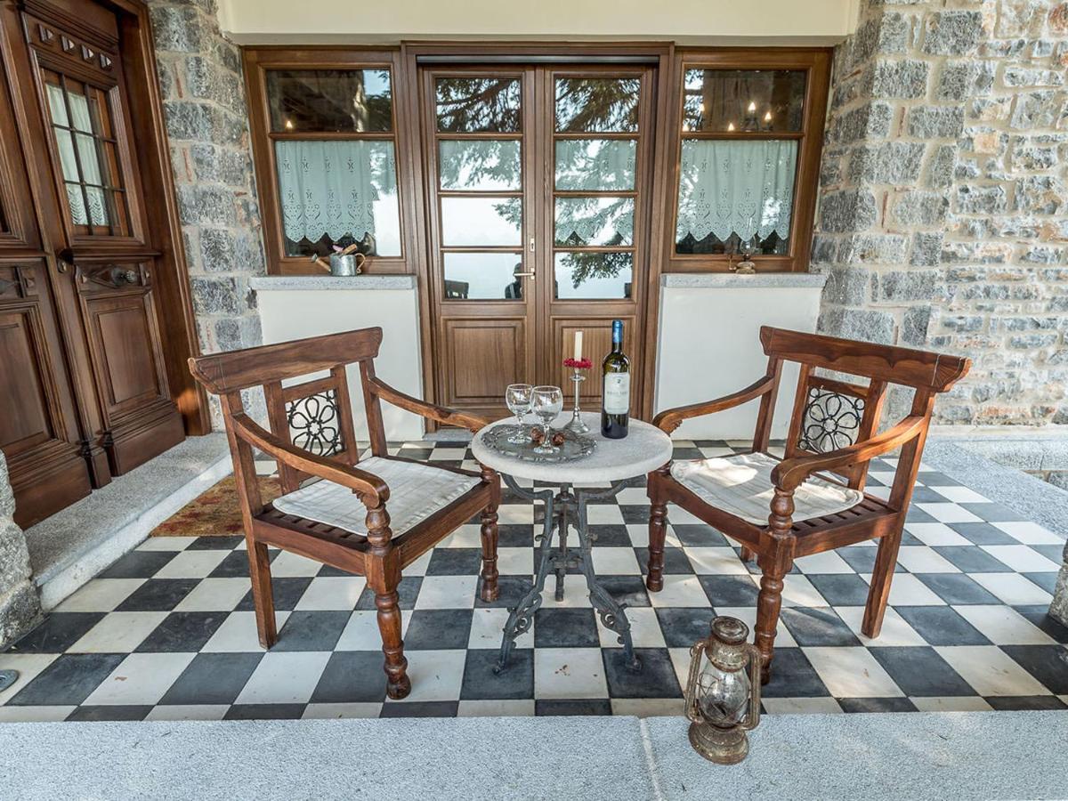 Villa Mylonas Ano Polidhrosos Buitenkant foto