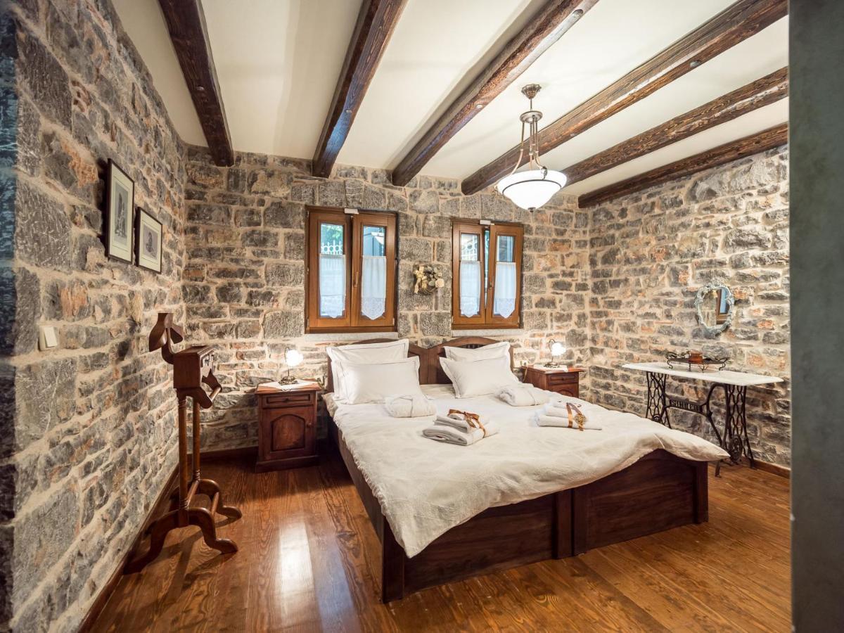 Villa Mylonas Ano Polidhrosos Buitenkant foto